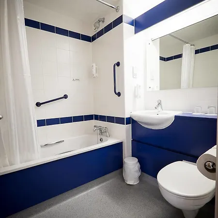 Hotel Travelodge 3*