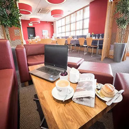 Travelodge 3*