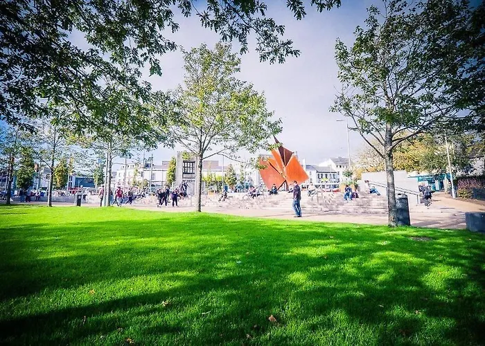 Travelodge Отель 3*