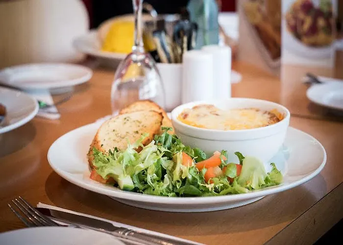 Отель Travelodge