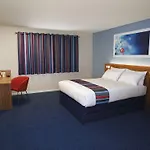 Travelodge Hotel 3*