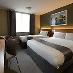 Hotel Travelodge 3*