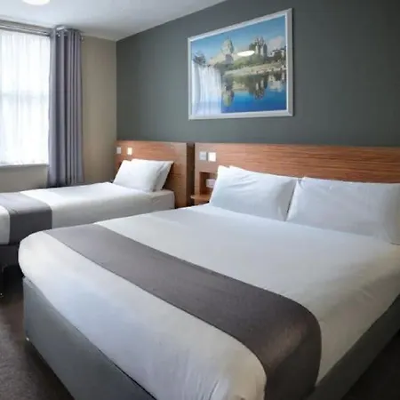 Travelodge غالواي
