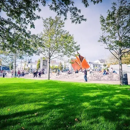 Travelodge מלון 3*