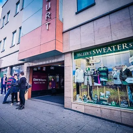 Travelodge Szálloda 3*