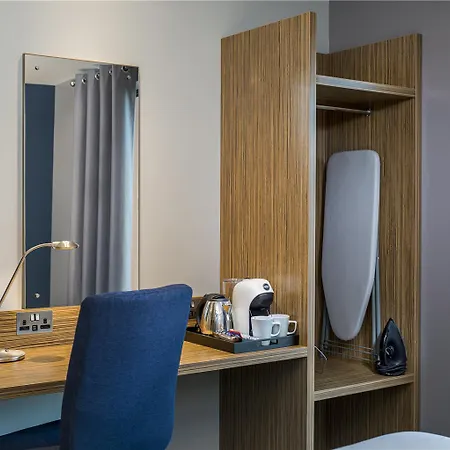 Travelodge מלון 3*