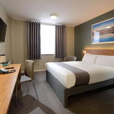 Travelodge فندق 3*