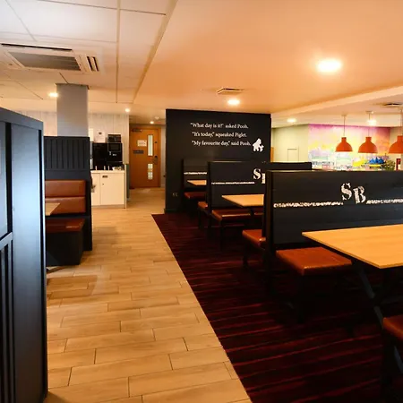 Travelodge 3* غالواي