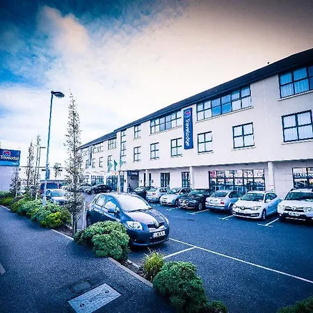 Travelodge فندق
