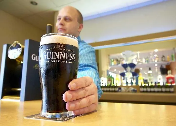 Отель Travelodge 3*