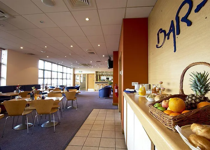 Travelodge Hotell 3*