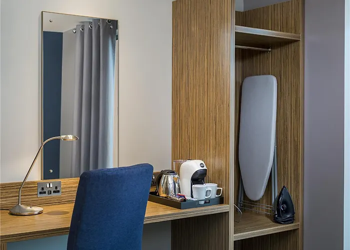 Travelodge Hotell 3*