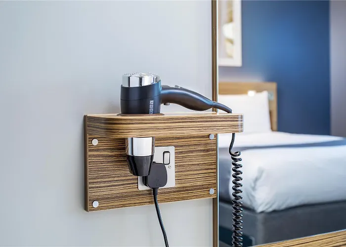 Travelodge Hotell 3*